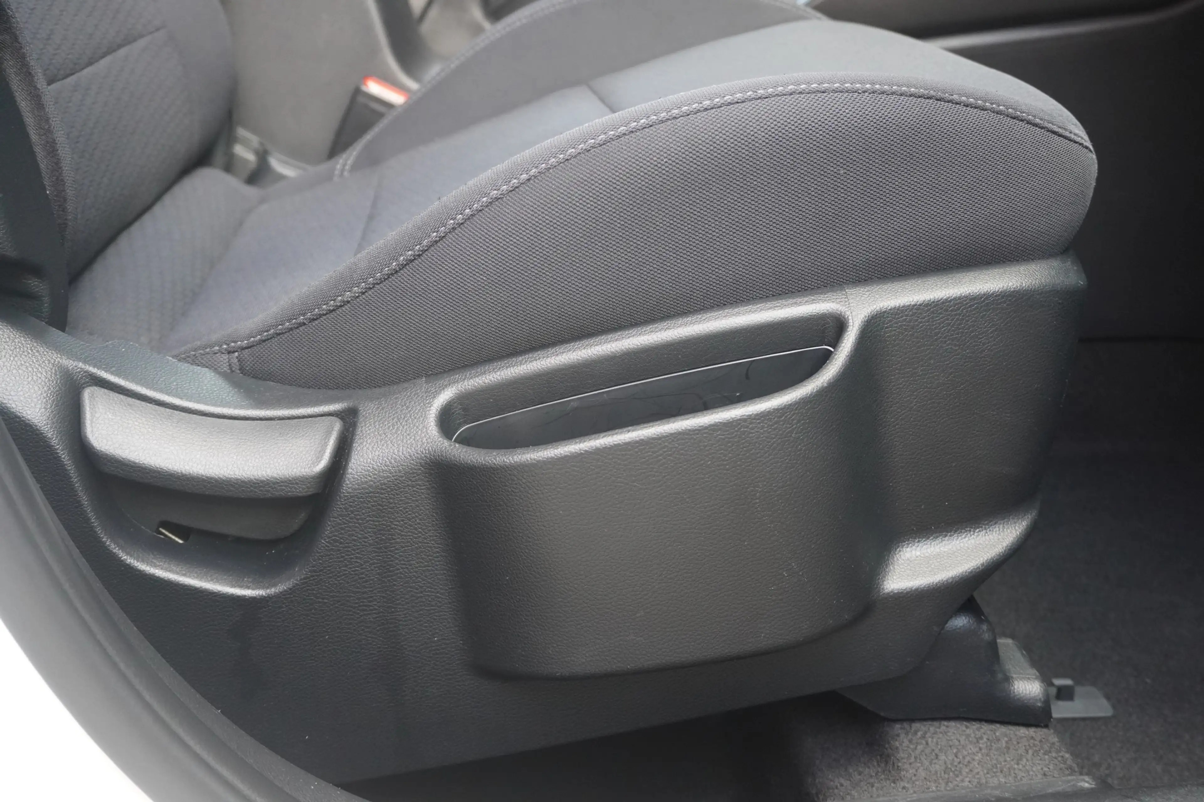 Kia Carens 1.6 Edition 7 AHK Navi Kamera Tempomat — photo 13