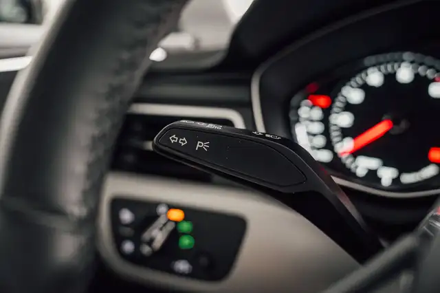 Audi A4 view 26