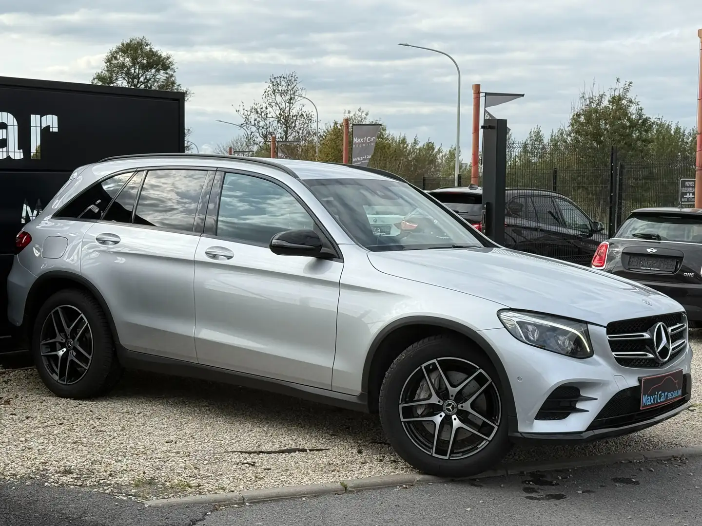 Mercedes-Benz GLC 220 CDI 4-Matic  / Pack AMG / Caméra de recul Zilver - 2