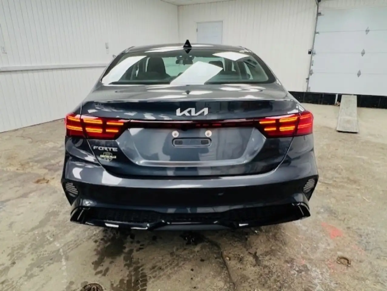 Kia Forte снимка Kia Forte