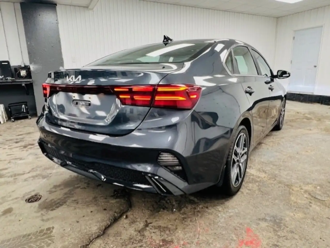 Kia Forte снимка Kia Forte