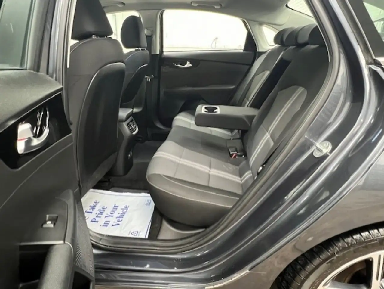 Kia Forte снимка Kia Forte