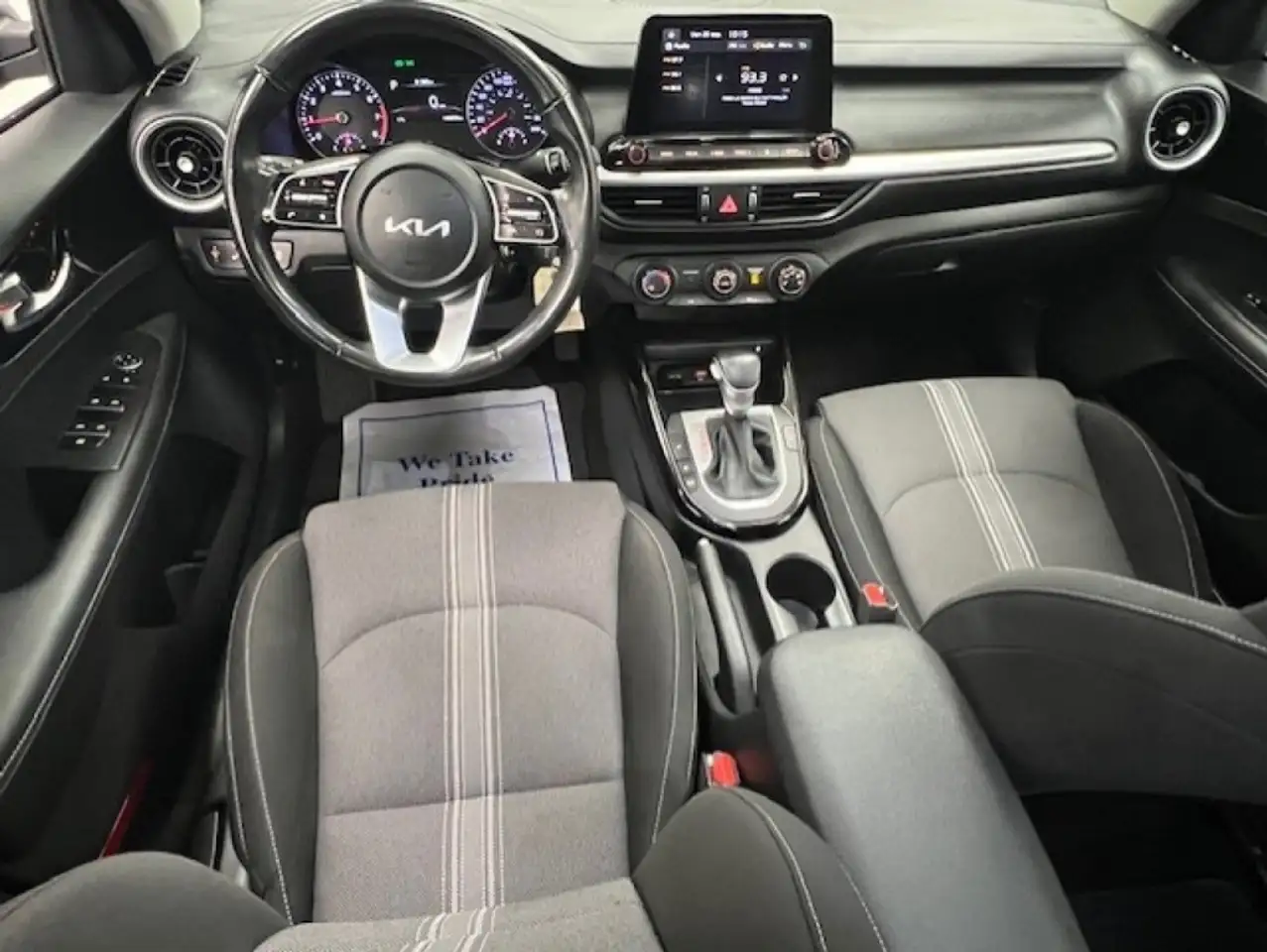 Kia Forte снимка Kia Forte