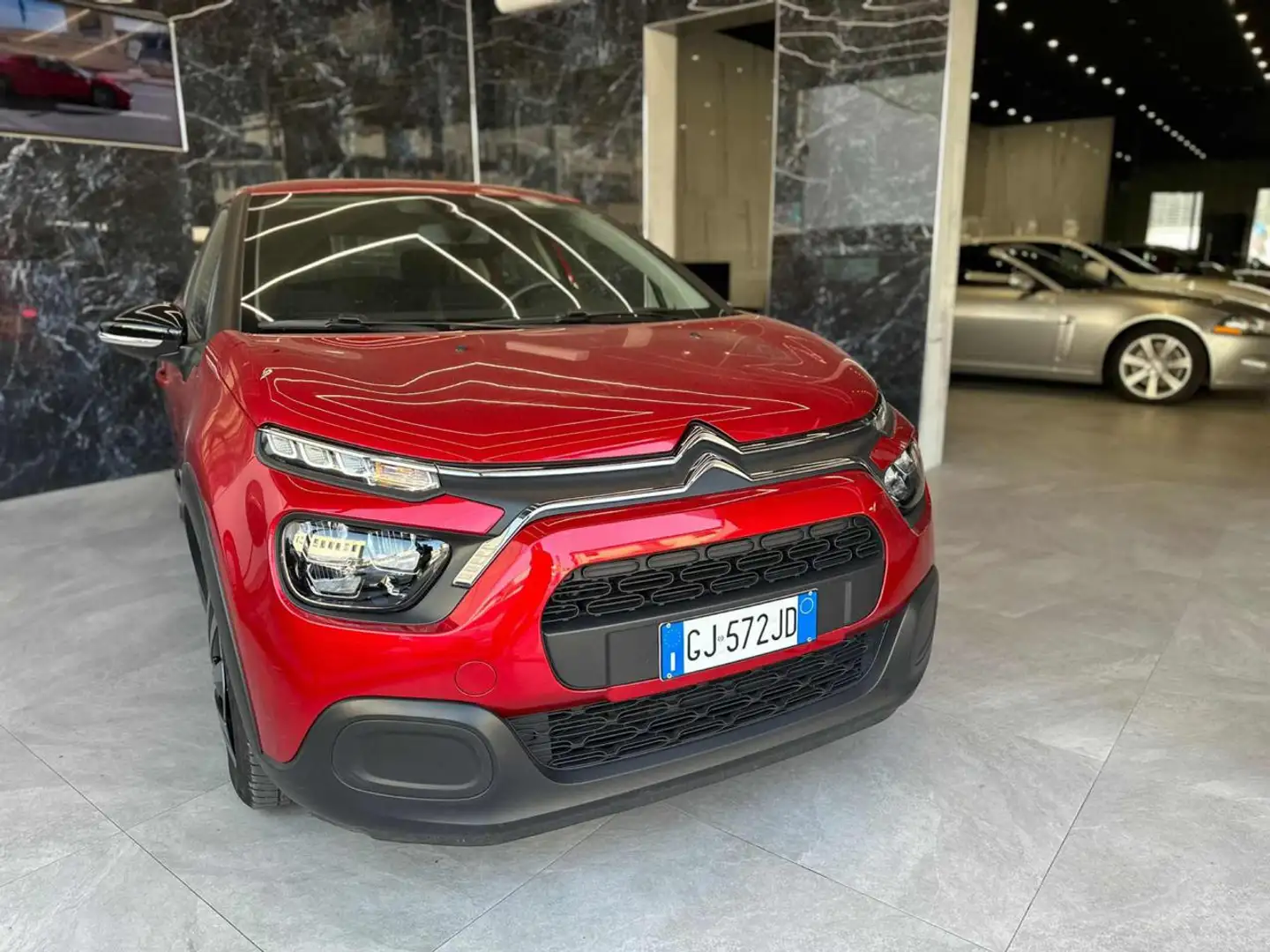 Citroen C3 BlueHDi 100 S&S You Rosso - 2