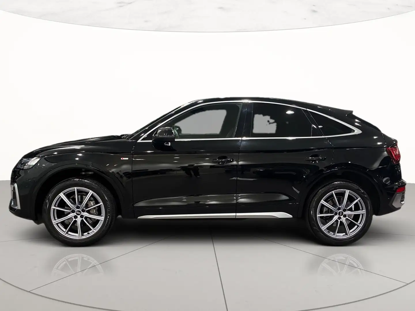Audi Q5 sportback 40 2.0 tdi mhev 12v s line quattro s-tro Zwart - 2