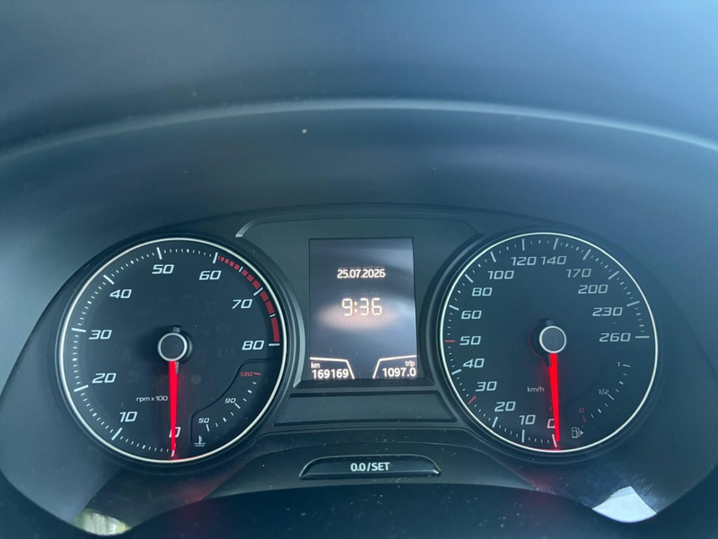 SEAT Leon ST 1.4 EcoTSI FR | Pano | Camera | CarPlay | NAP | — photo 17