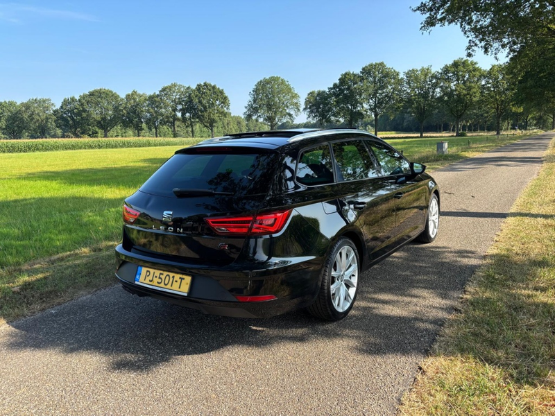 SEAT Leon ST 1.4 EcoTSI FR | Pano | Camera | CarPlay | NAP | — photo 10