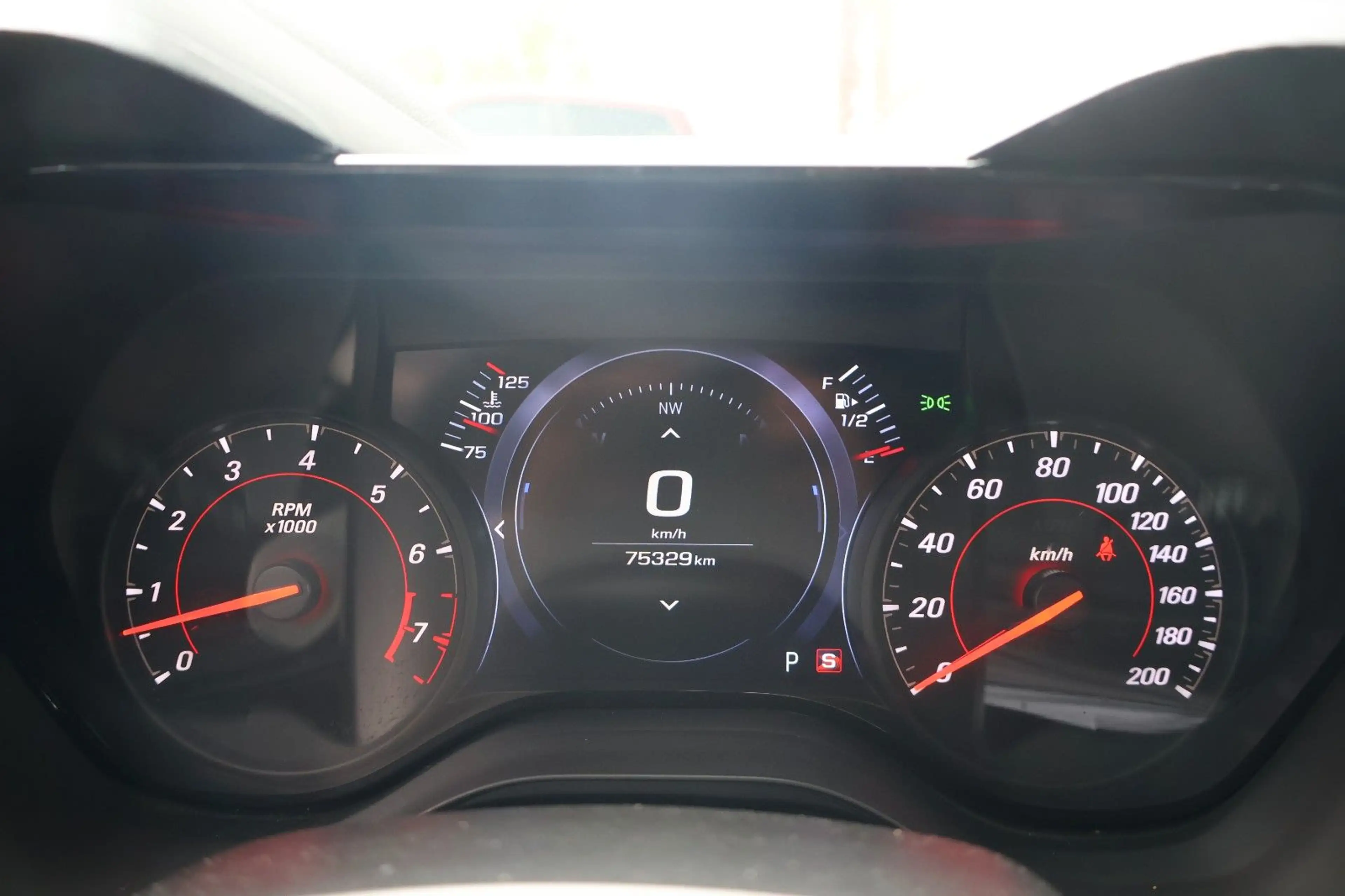 Chevrolet Camaro SS 6.2 V8 ZL1 Optik/CARPLAY/FERNSTART/HUD — photo 13