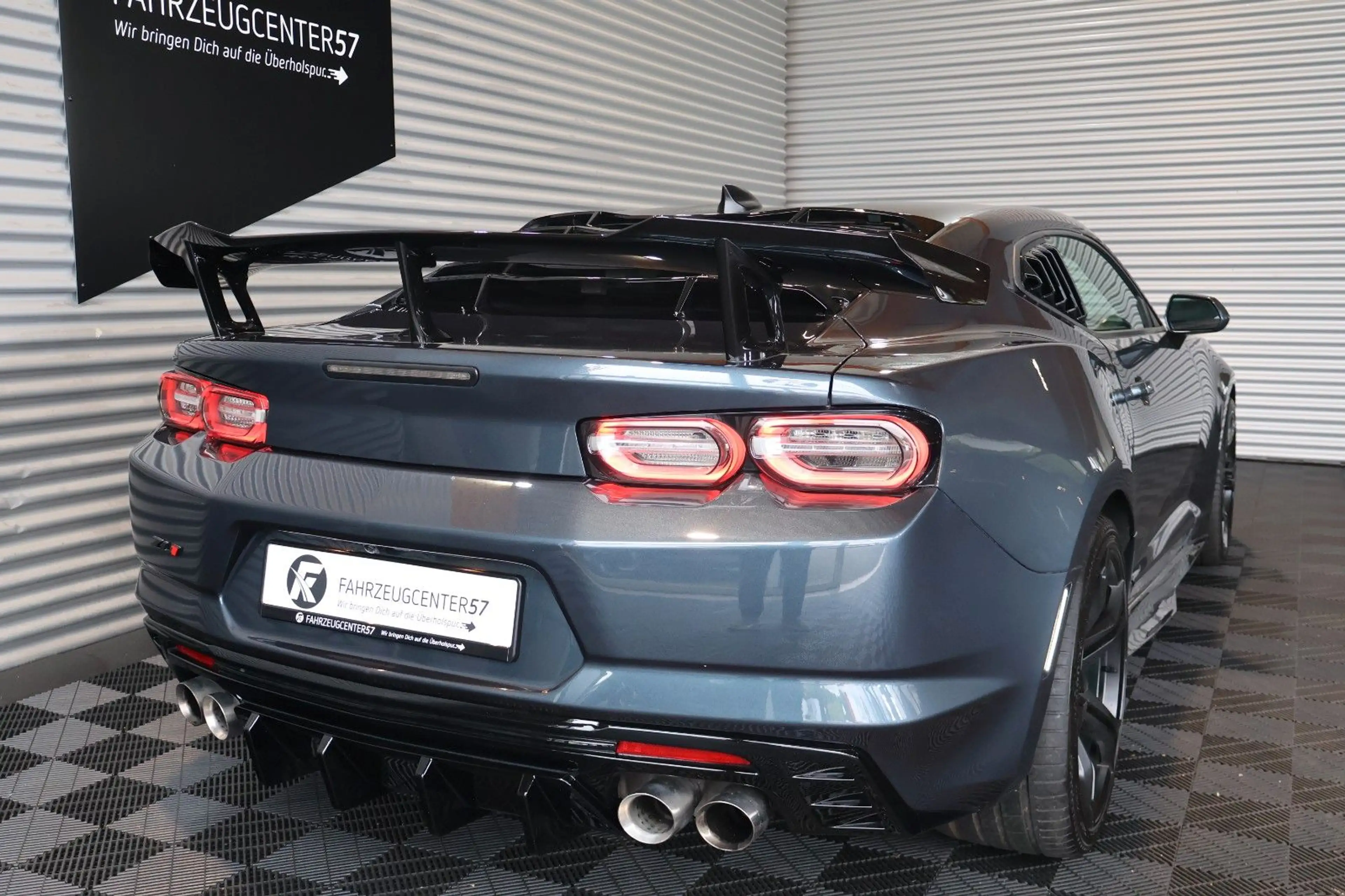 Chevrolet Camaro SS 6.2 V8 ZL1 Optik/CARPLAY/FERNSTART/HUD — photo 8