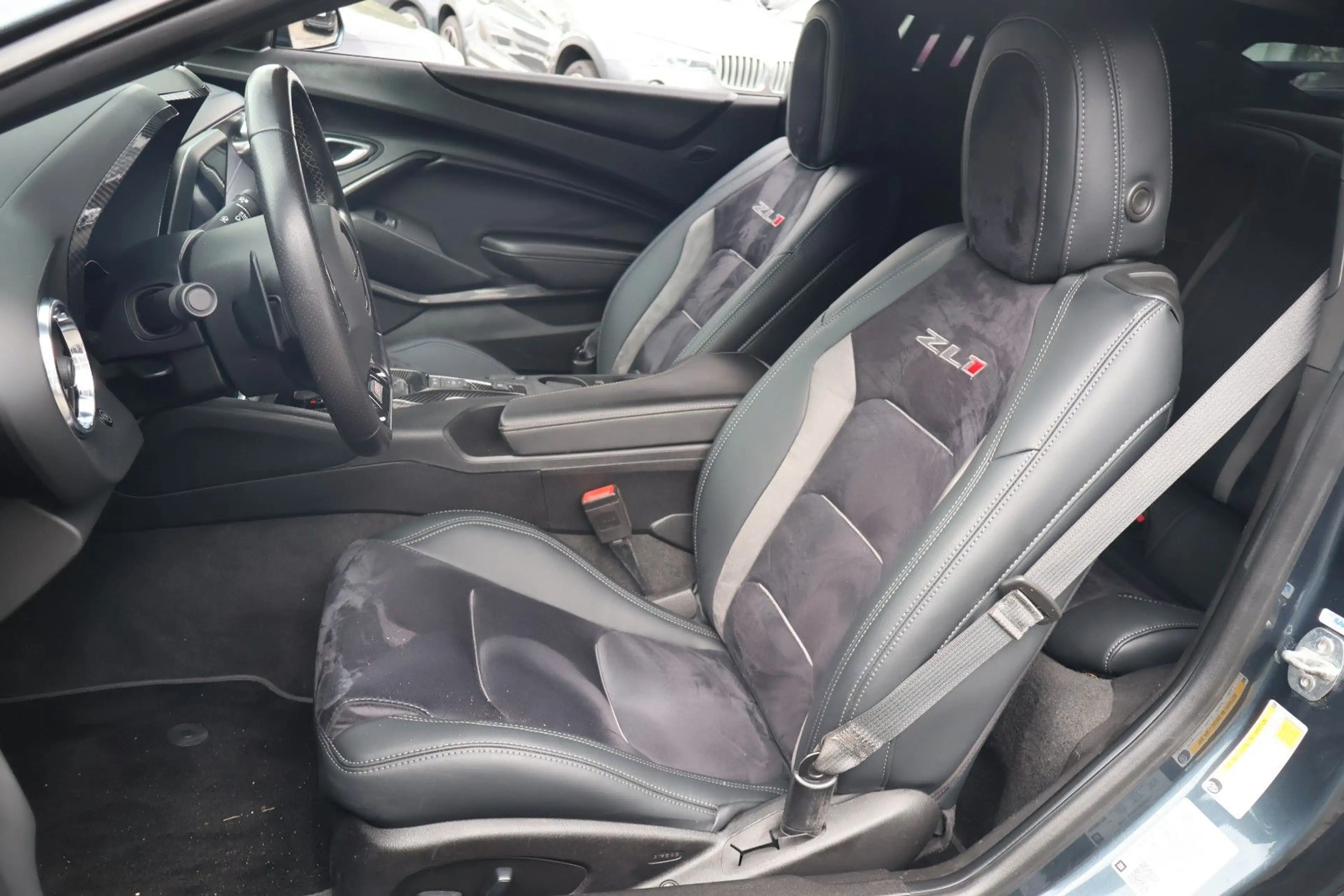 Chevrolet Camaro SS 6.2 V8 ZL1 Optik/CARPLAY/FERNSTART/HUD — photo 11