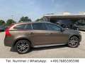 Volvo V60 Cross Country Braun - thumbnail 4