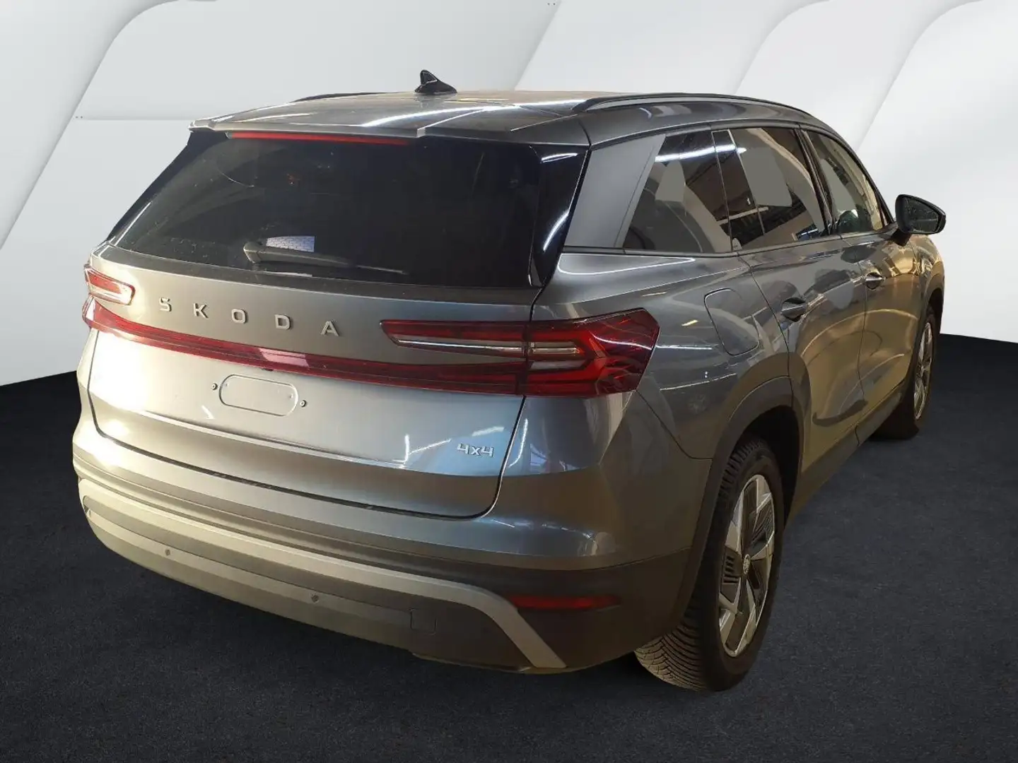 Skoda Kodiaq 2.0 SELECTION 4X4 AHK CAM ACC 18Z EKLAPPE Grau - 2