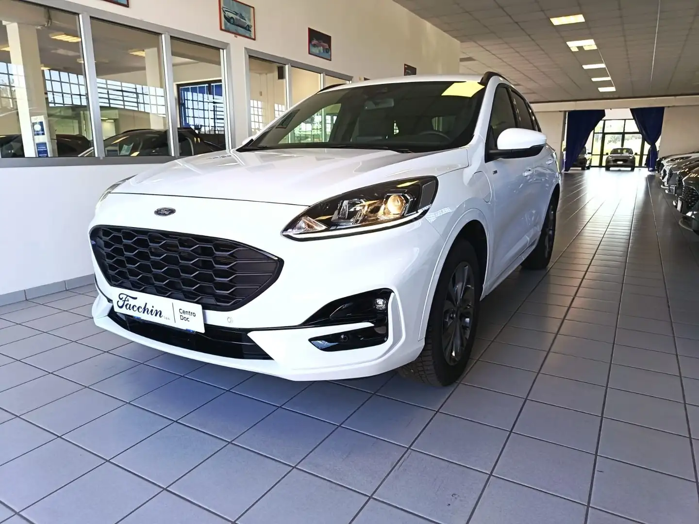 Ford Kuga 2.5 PHEV 225cv 2wd CVT ST-LINE Blanc - 1