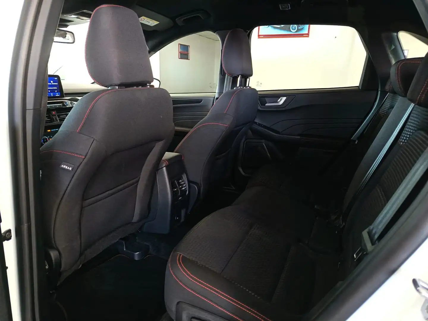 Ford Kuga 2.5 PHEV 225cv 2wd CVT ST-LINE Blanc - 2