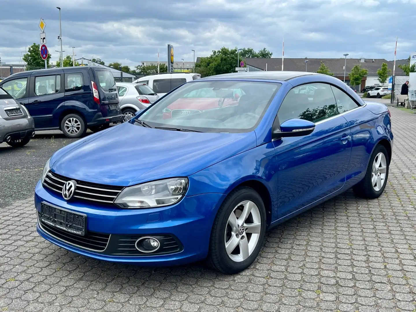 Volkswagen Eos 1.4 TSI Basis BMT *GARANTIE* Modrá - 1