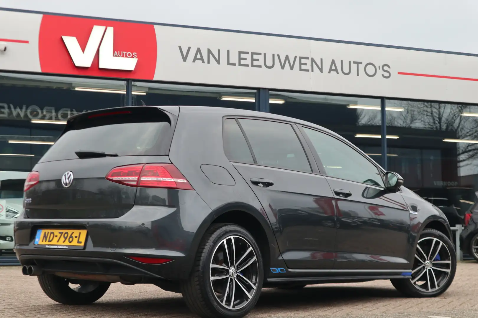 Volkswagen Golf GTE 1.4 TSI Connected Series | Navigatie | Climate Con Чёрный - 2