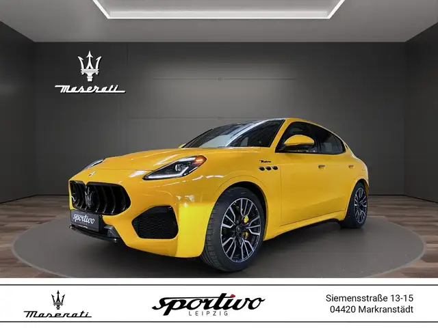 Maserati Grecale Modena *Giallo Folierung*