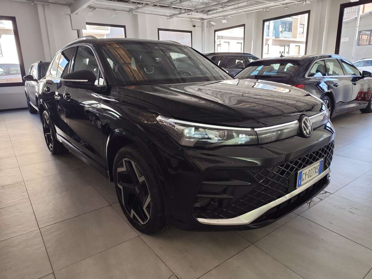 Volkswagen Tiguan Tiguan III 2.0 tdi R-Line Plus 150cv dsg UFFIACIALE