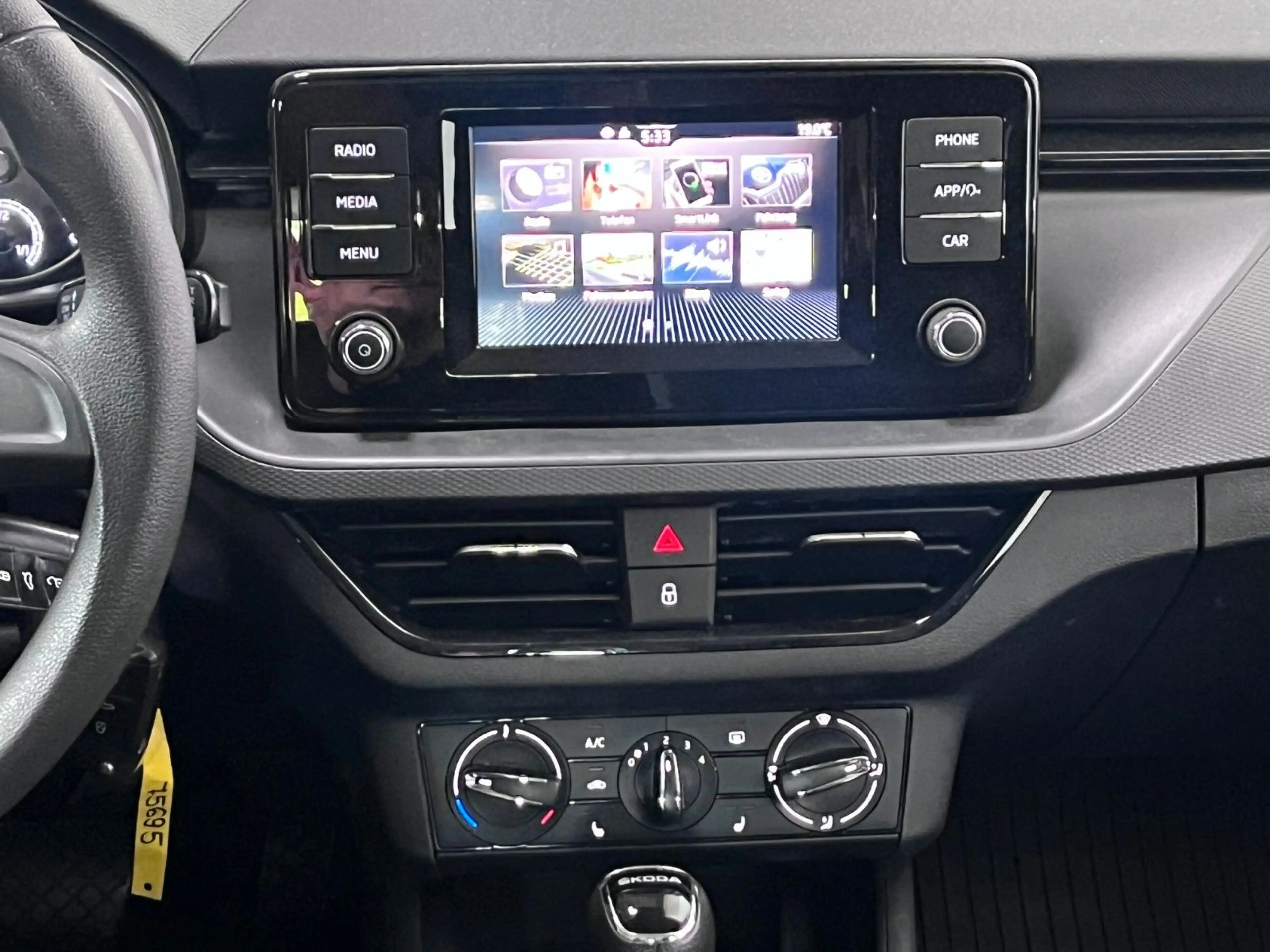 Skoda Scala Cool Plus 1.0 *Automatik* — photo 12