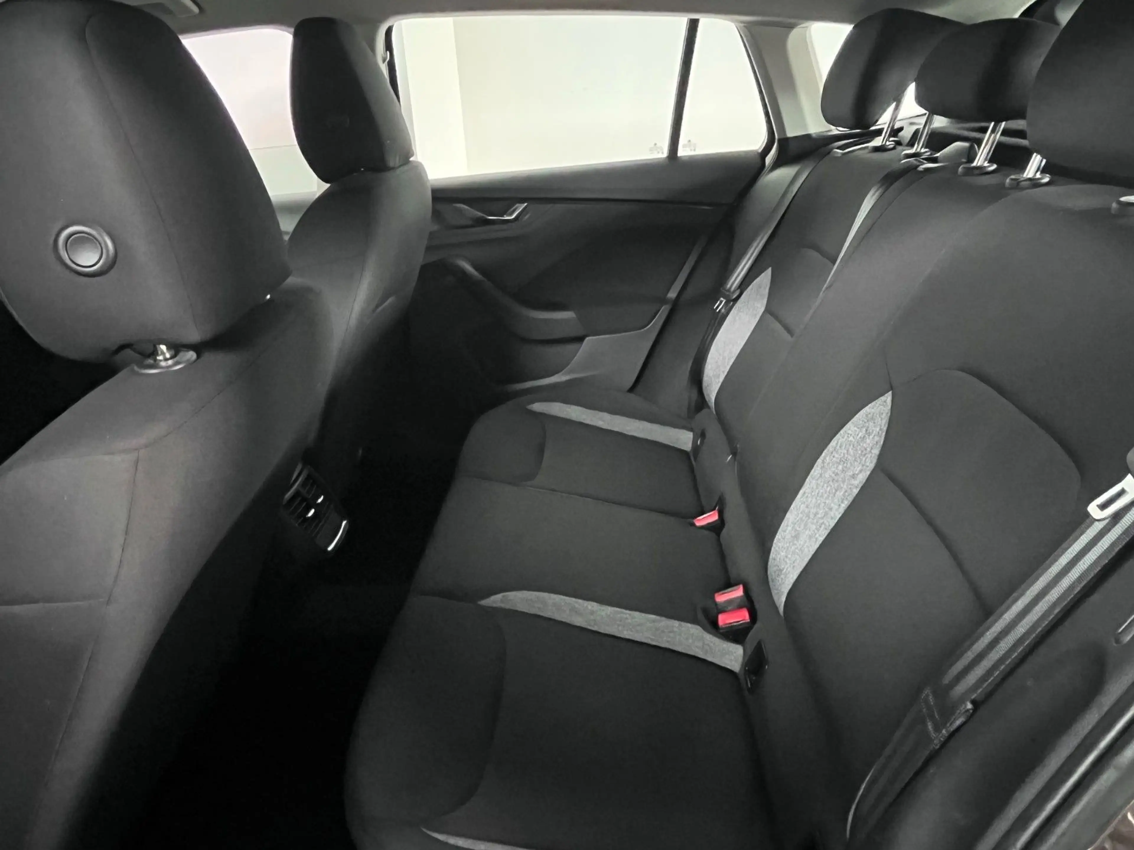 Skoda Scala Cool Plus 1.0 *Automatik* — photo 8