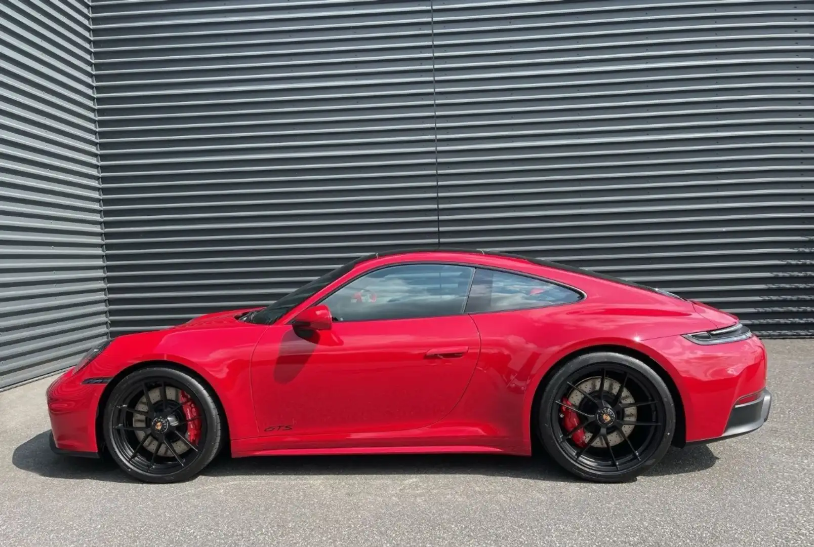 Porsche 992 992.2  Carrera GTS 541 CV  UFFICIALE PORSCHE  ! Rood - 2