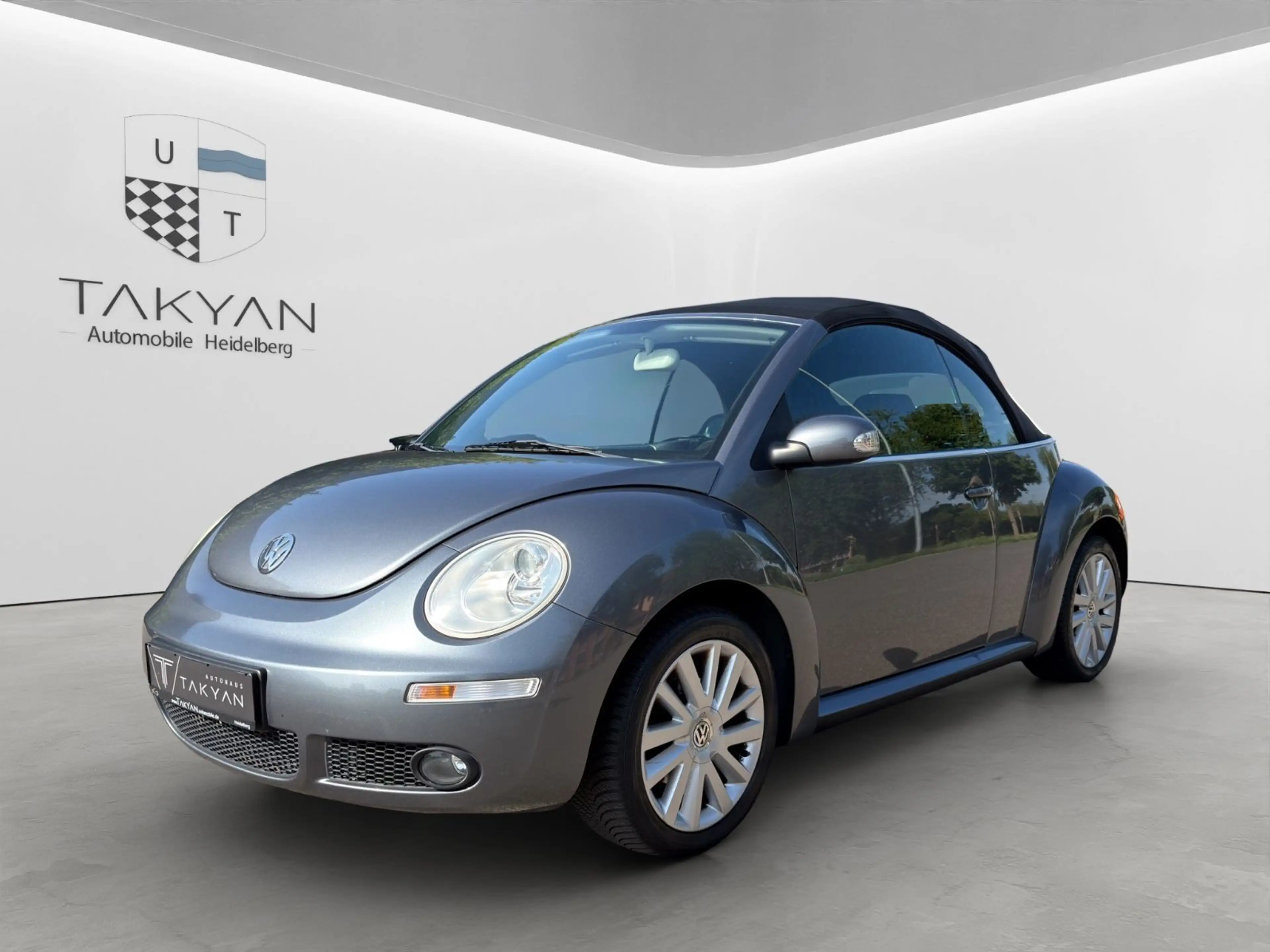 Volkswagen New Beetle Cabriolet 2.0 / Klima / SHZ /