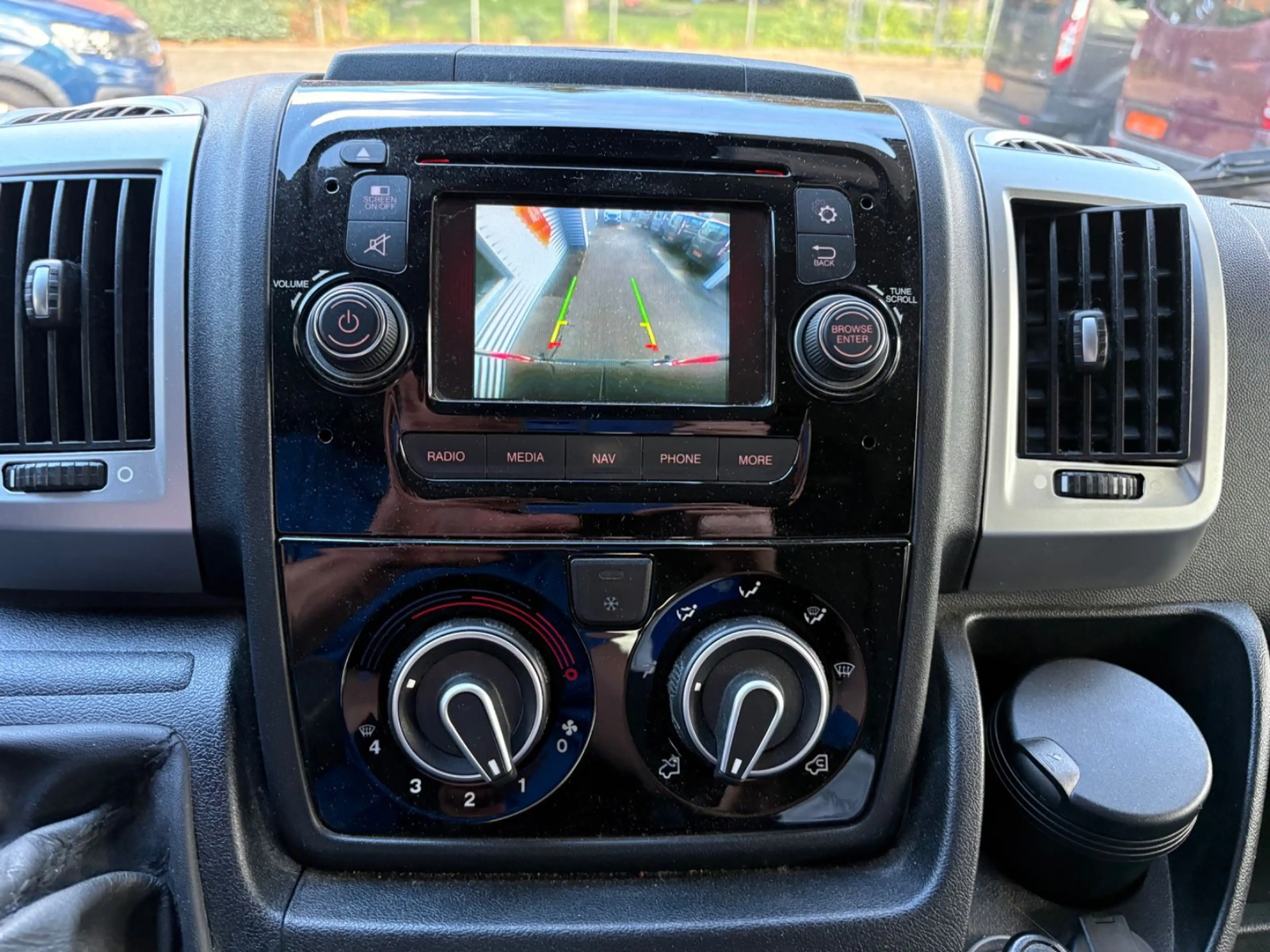 Fiat Ducato Aktiv/Passivfahrer Klima+Standhzg Automa. — photo 9