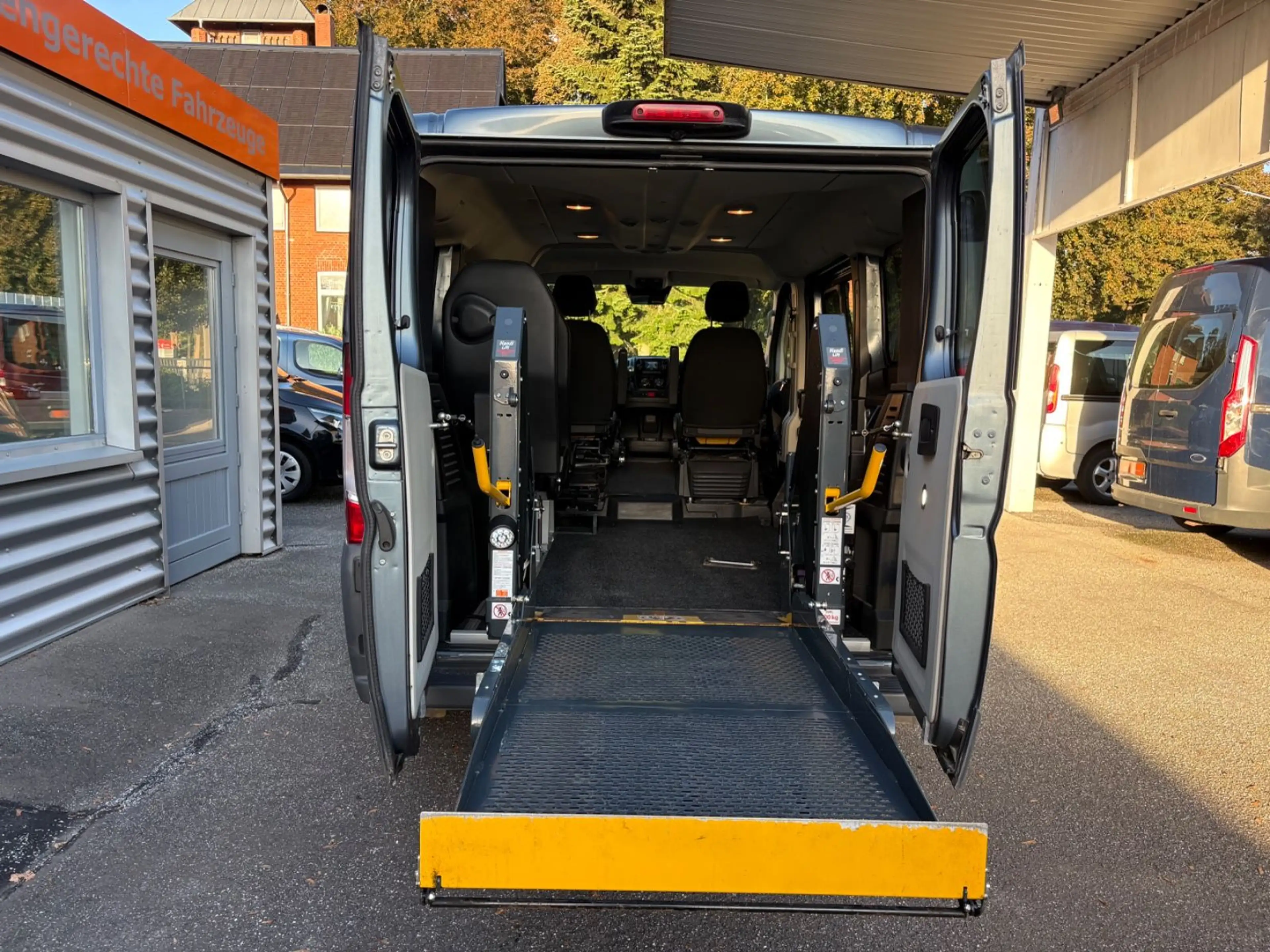 Fiat Ducato Aktiv/Passivfahrer Klima+Standhzg Automa. — photo 2