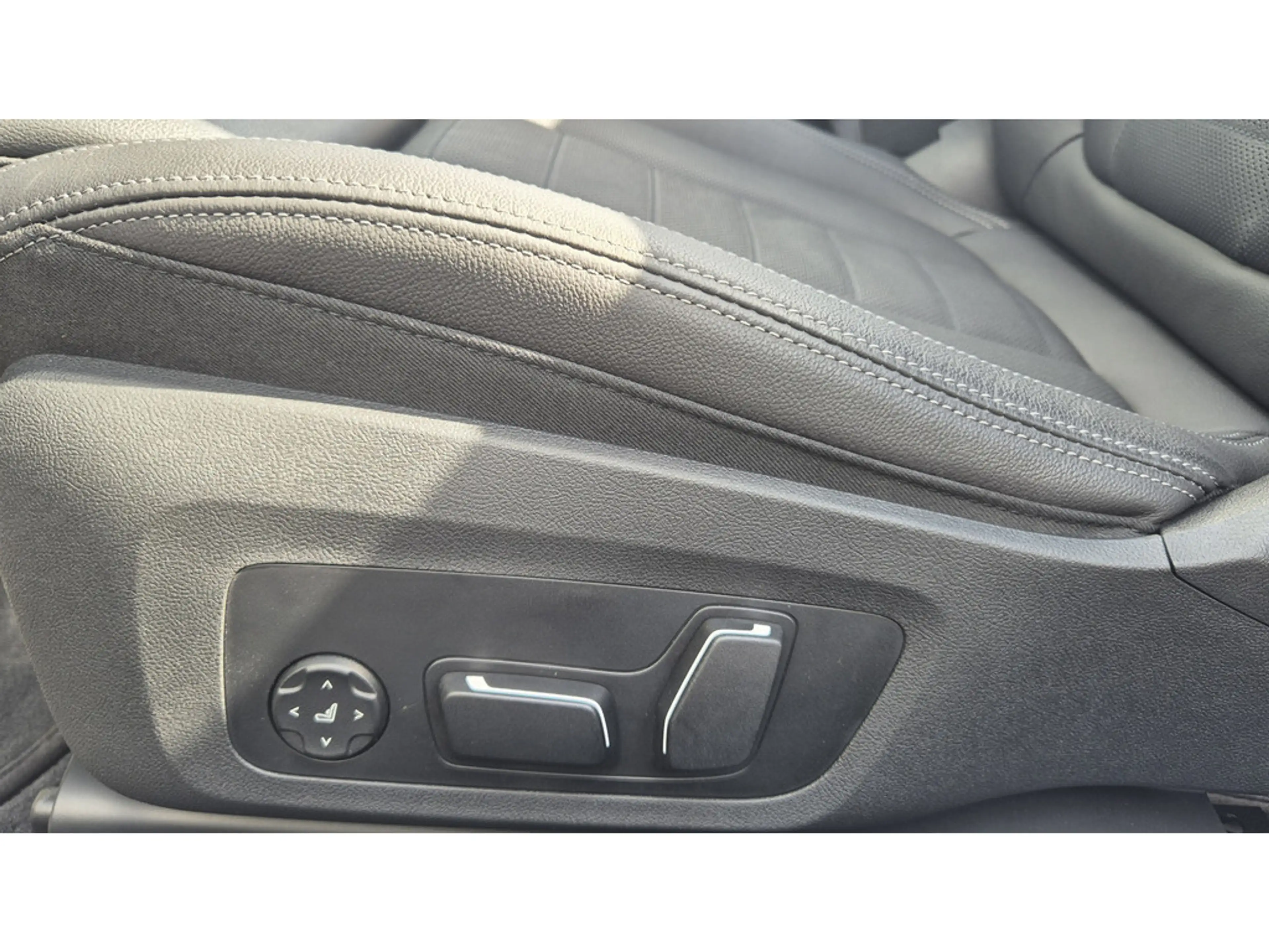 BMW 440 Mi Cabrio xDrive Pro 19 ZOLL+AHK+CARBON — photo 15