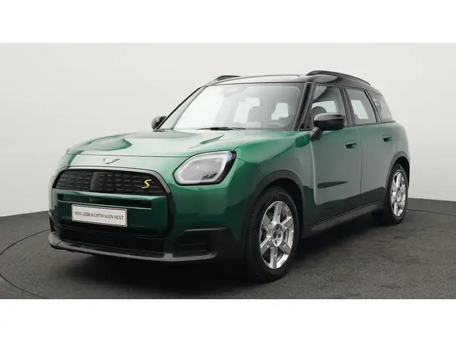 MINI Cooper SE Countryman Classic Trim