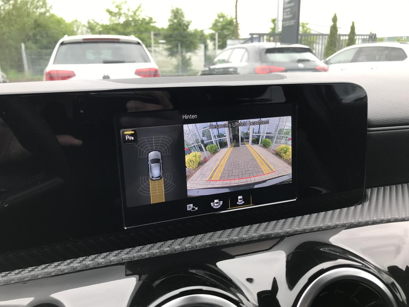 Mercedes-Benz A 180 d 8G Style Kamera LED T-Leder MBUX PDC — photo 7