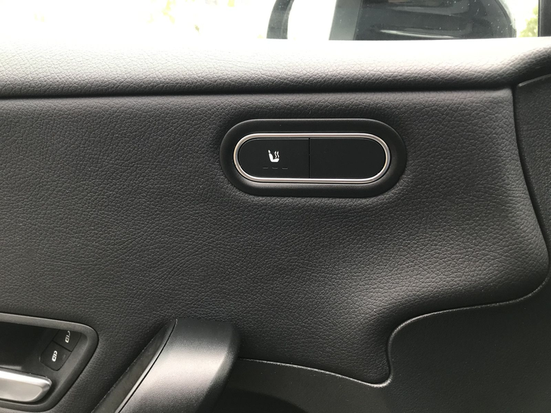Mercedes-Benz A 180 d 8G Style Kamera LED T-Leder MBUX PDC — photo 15