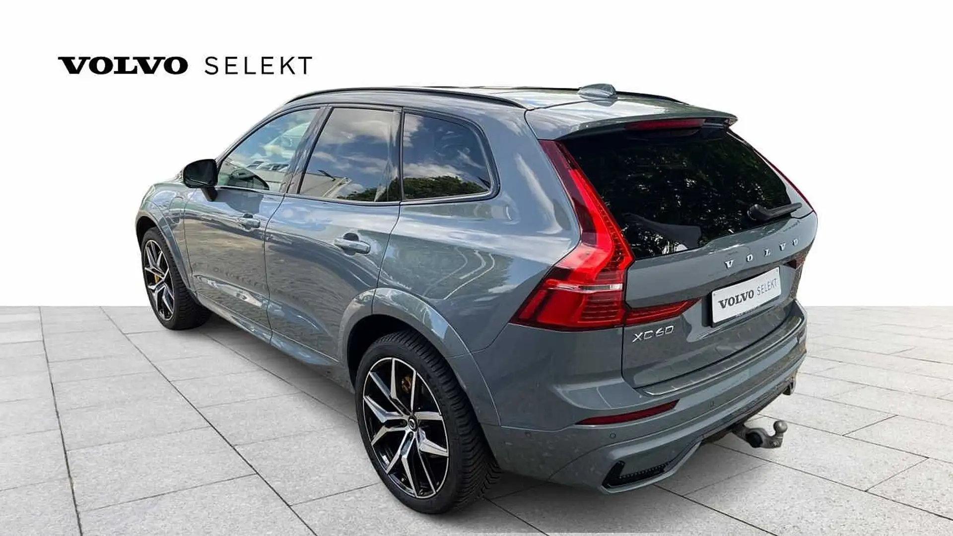 Volvo XC60 Recharge Polestar Engineered, T8 AWD Plug-in hybri Grijs - 2