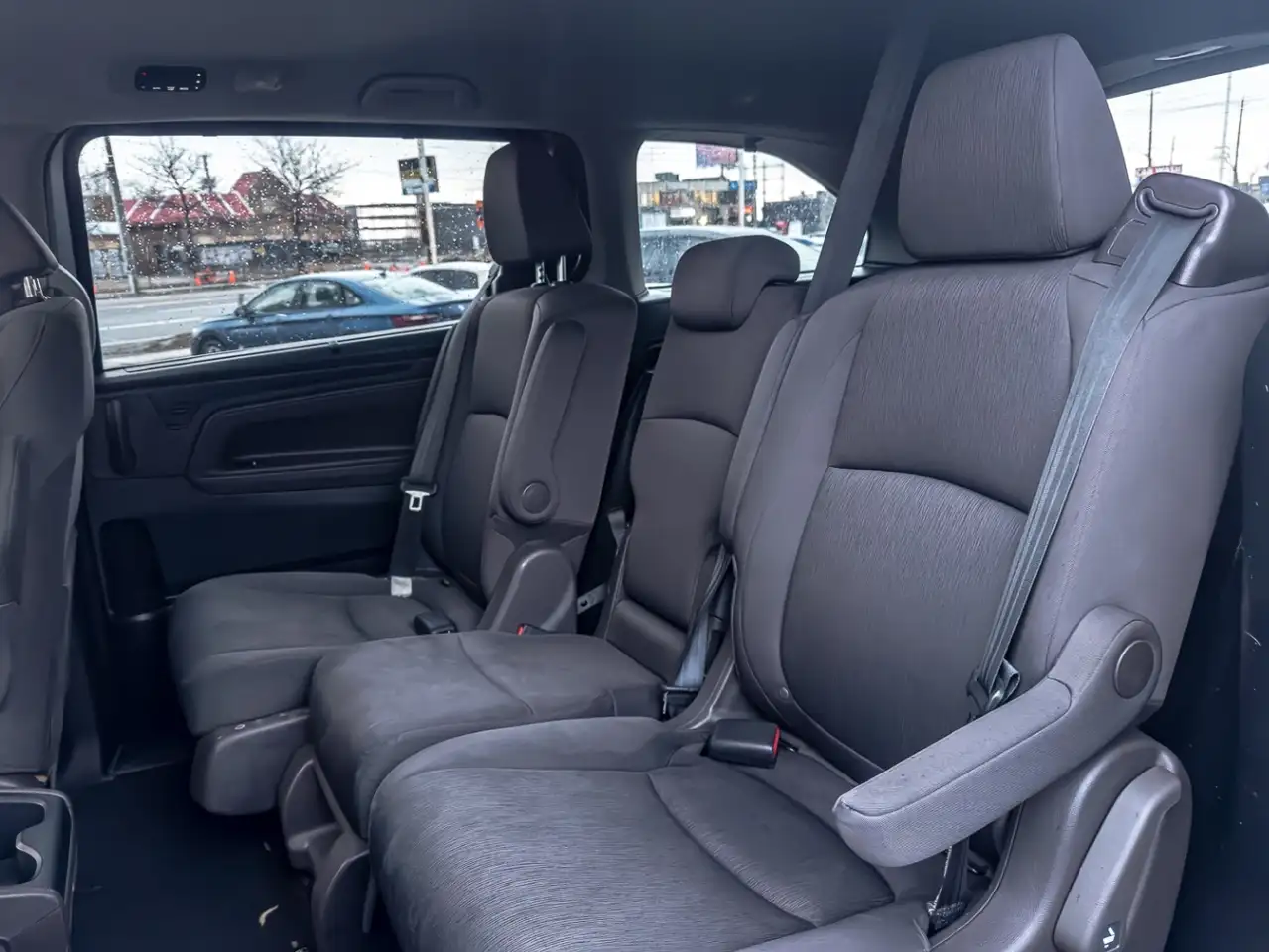 Honda Odyssey снимка Honda Odyssey