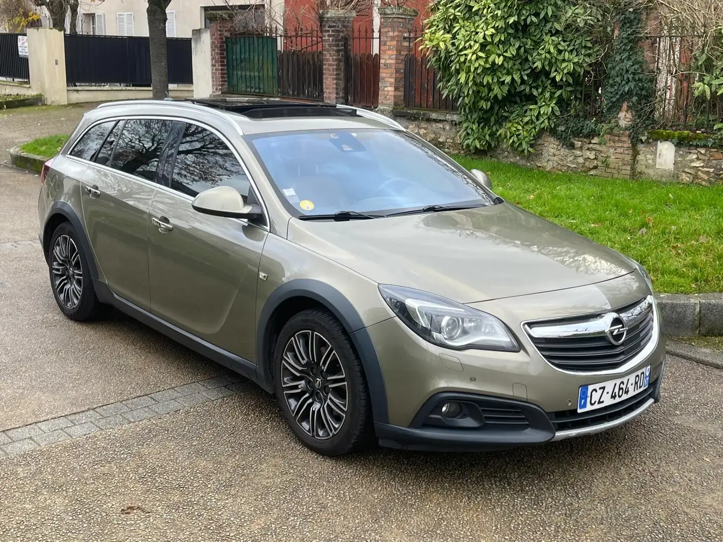 Opel Insignia Sports Tourer 2.0 BiTurbo CDTI 195 ch Cosmo Pack A - 2