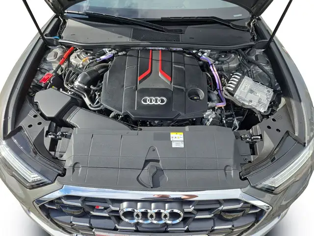 Audi S6 view 12
