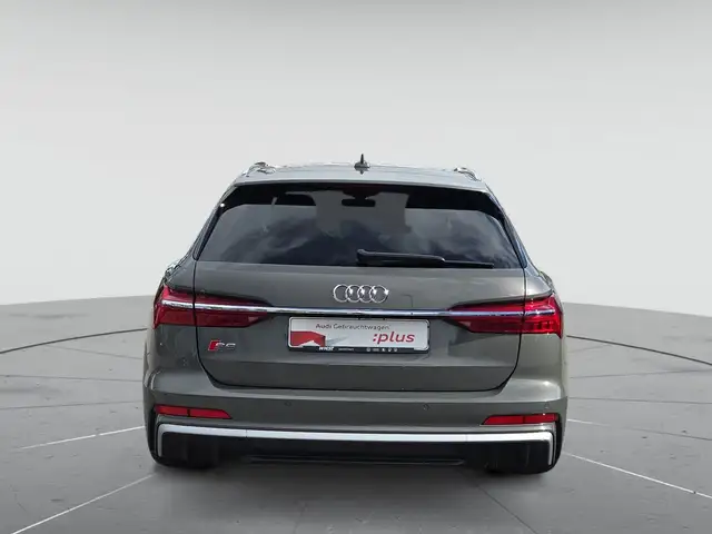 Audi S6 view 7