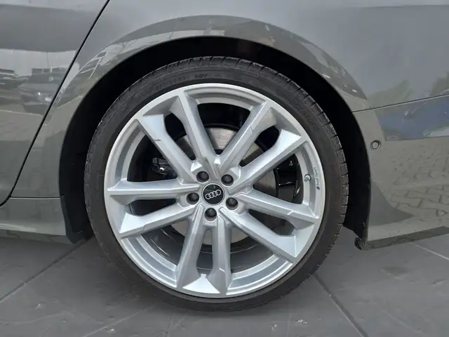 Audi S6 view 15