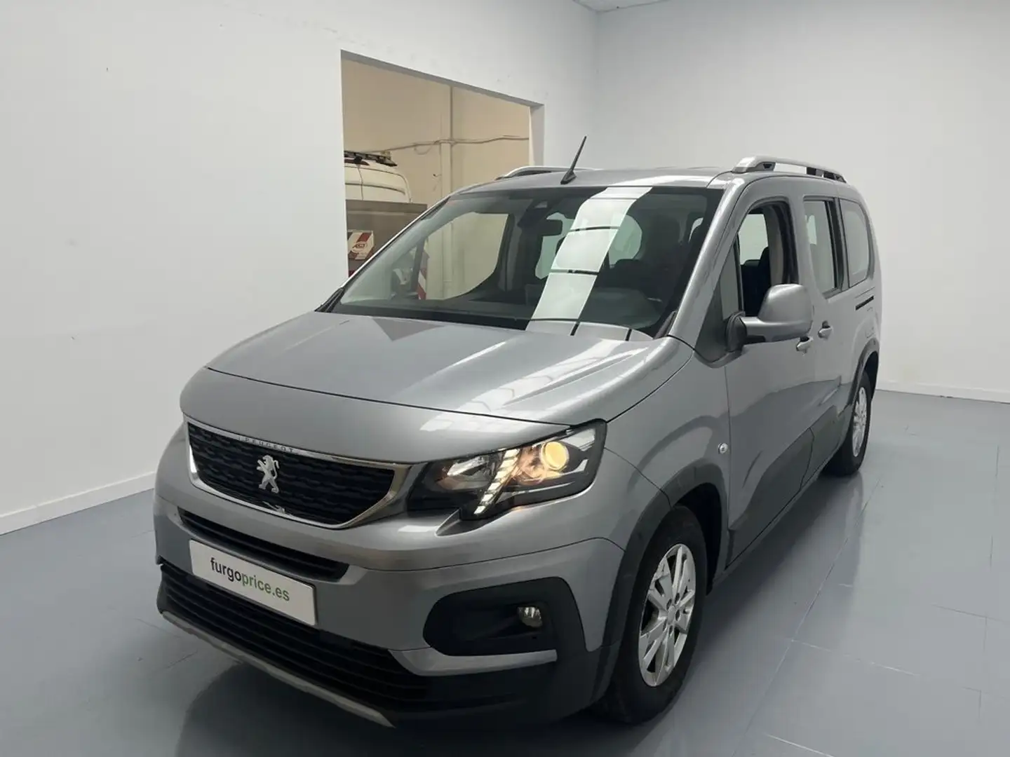 Peugeot Rifter Active Nav+ Long BlueHDi 96kW Gris - 2