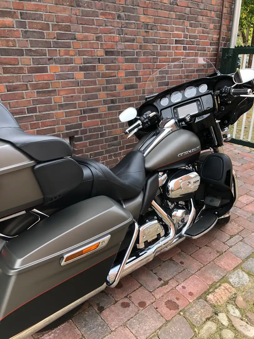 Harley-Davidson Ultra Limited FLHTK Ultra Limited 2018 Grau - 2