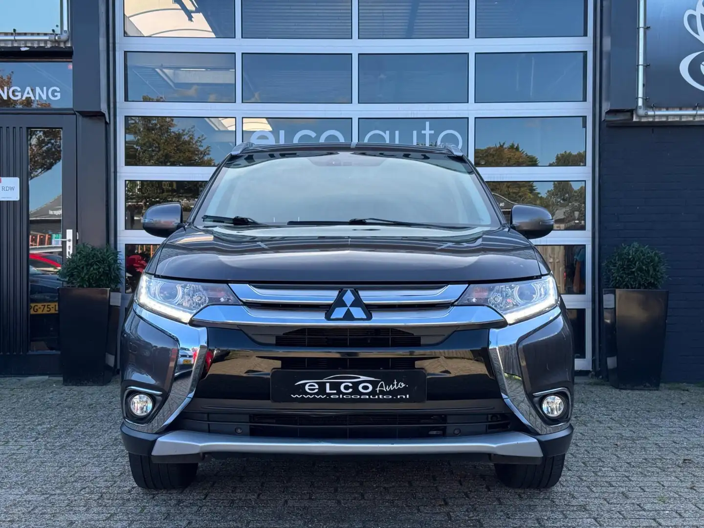 Mitsubishi Outlander 2.0 Instyle / Leder / Camera / 7P Bruin - 2
