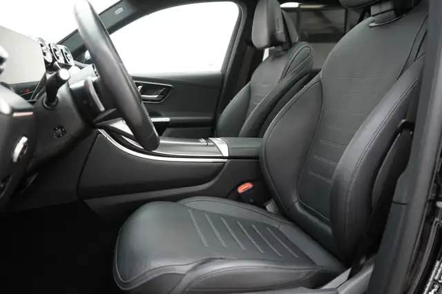 Mercedes-Benz GLC view 10