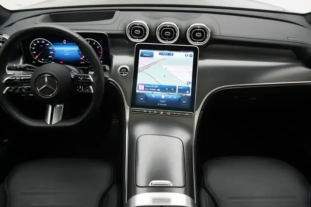 Mercedes-Benz GLC view 12