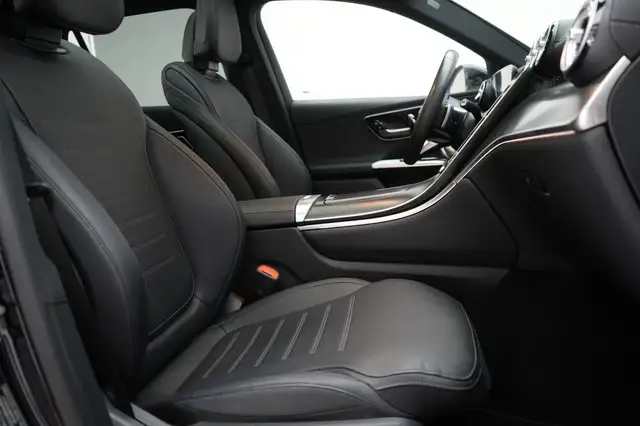 Mercedes-Benz GLC view 6