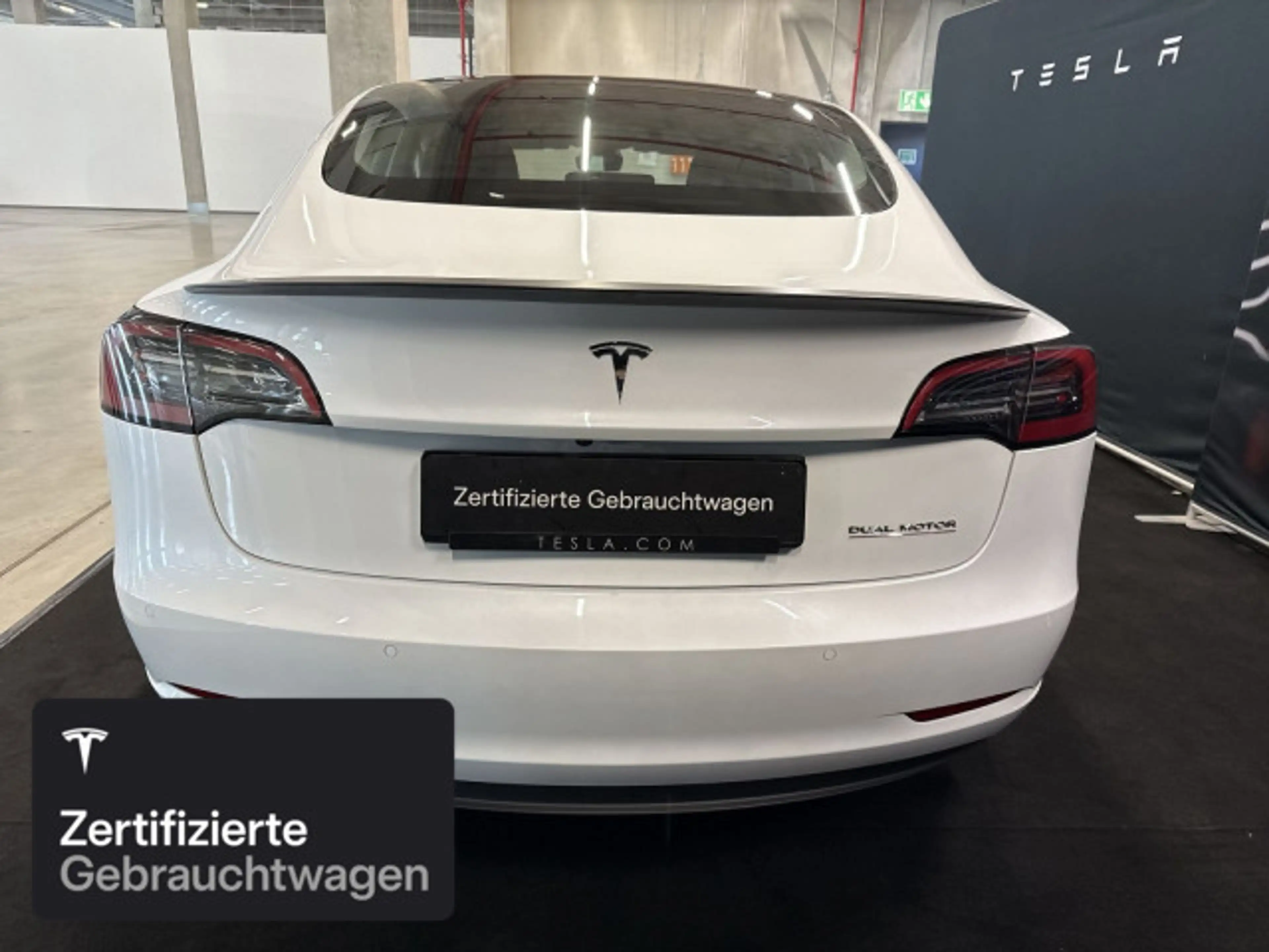 Tesla Model 3 Performance — photo 6
