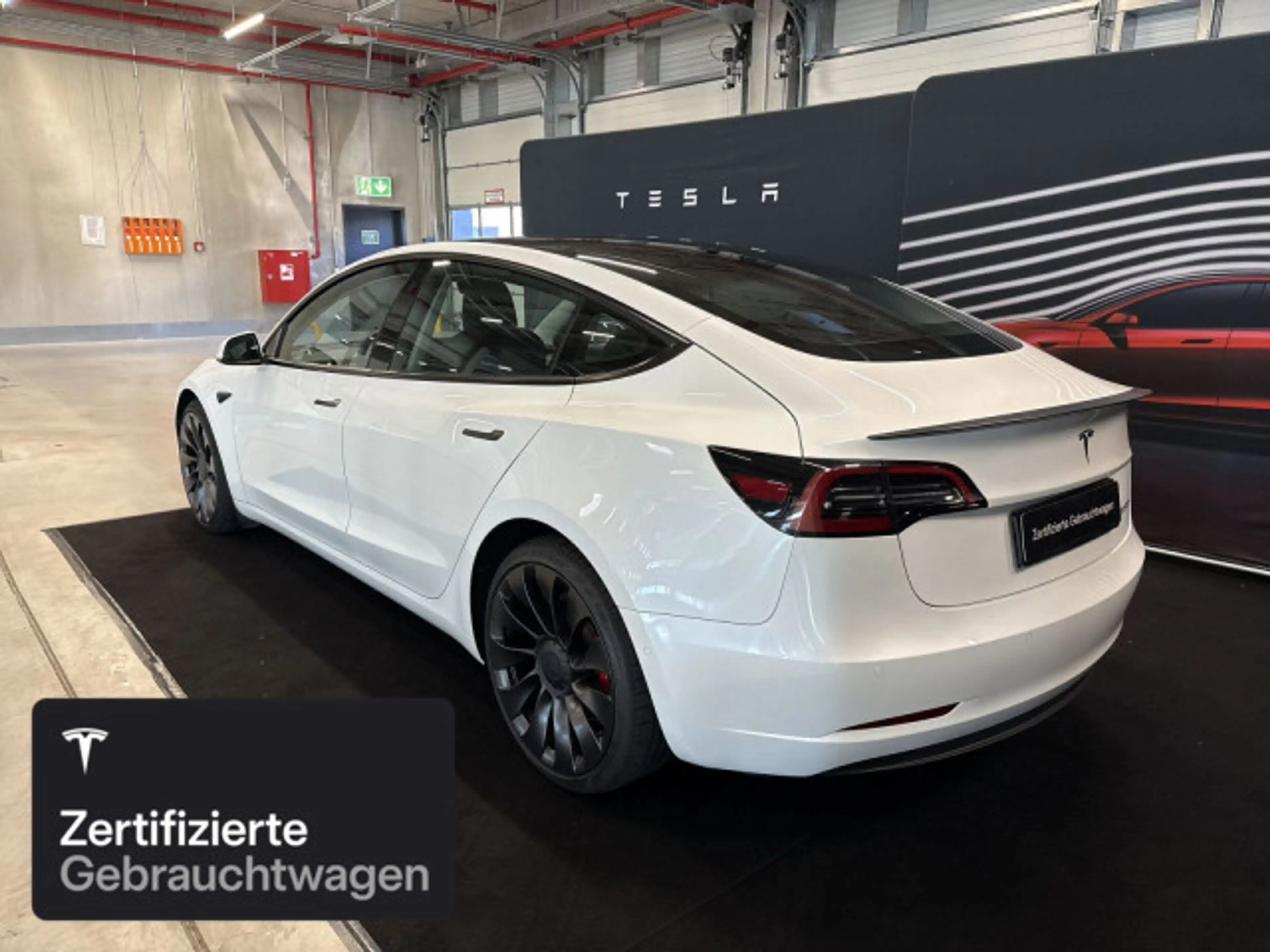 Tesla Model 3 Performance — photo 5