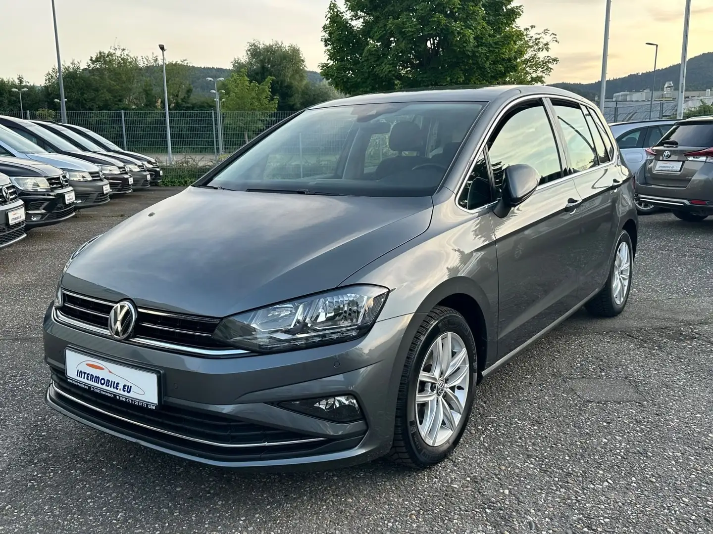 Volkswagen Golf Sportsvan 1.0 TSI DSG Highline Kamera Navi* Gris - 1