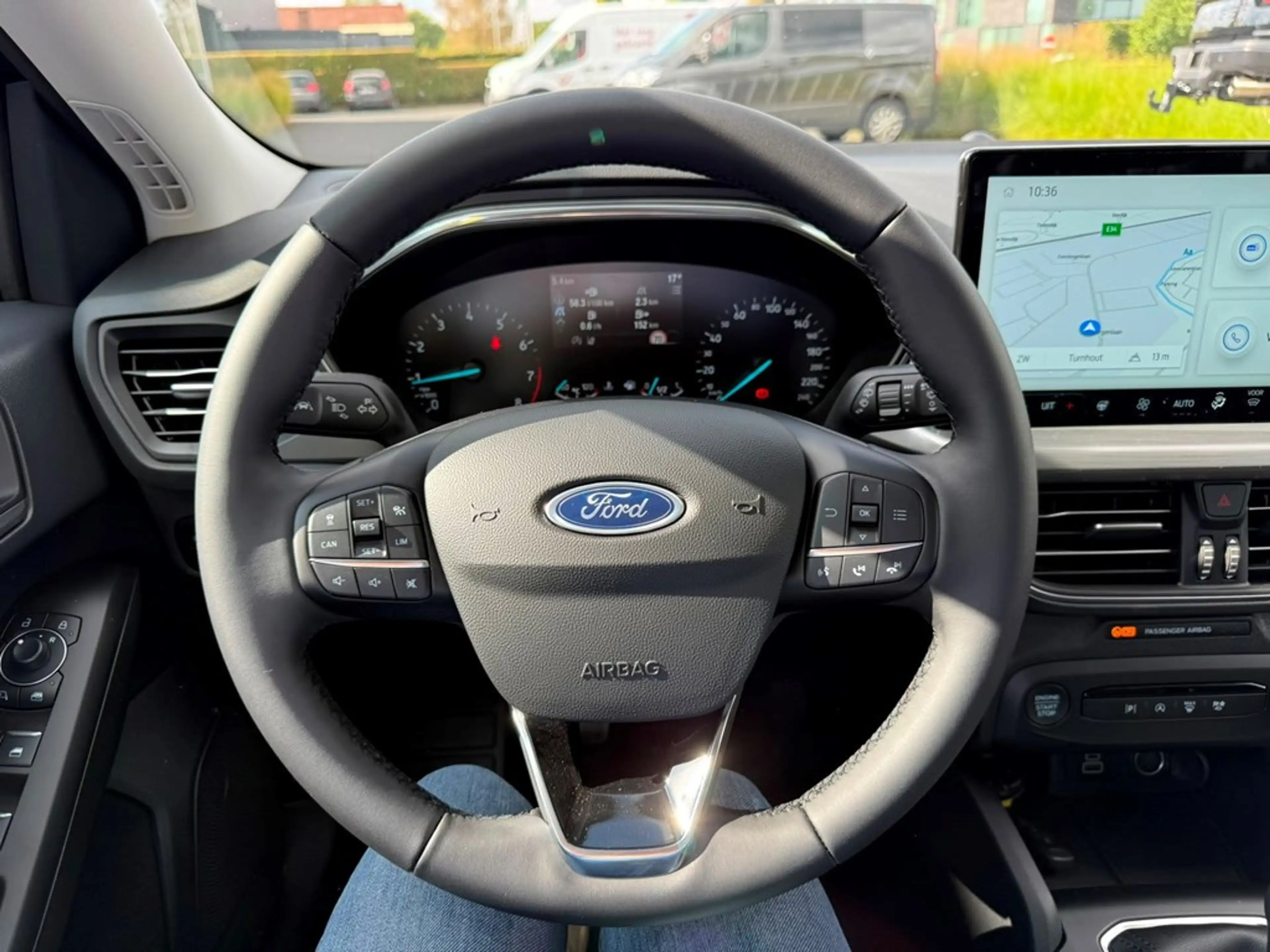 Ford Focus Clipper EcoBoost mHEV Titanium — photo 6