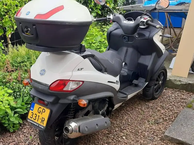 Piaggio MP3 400 - foto 3