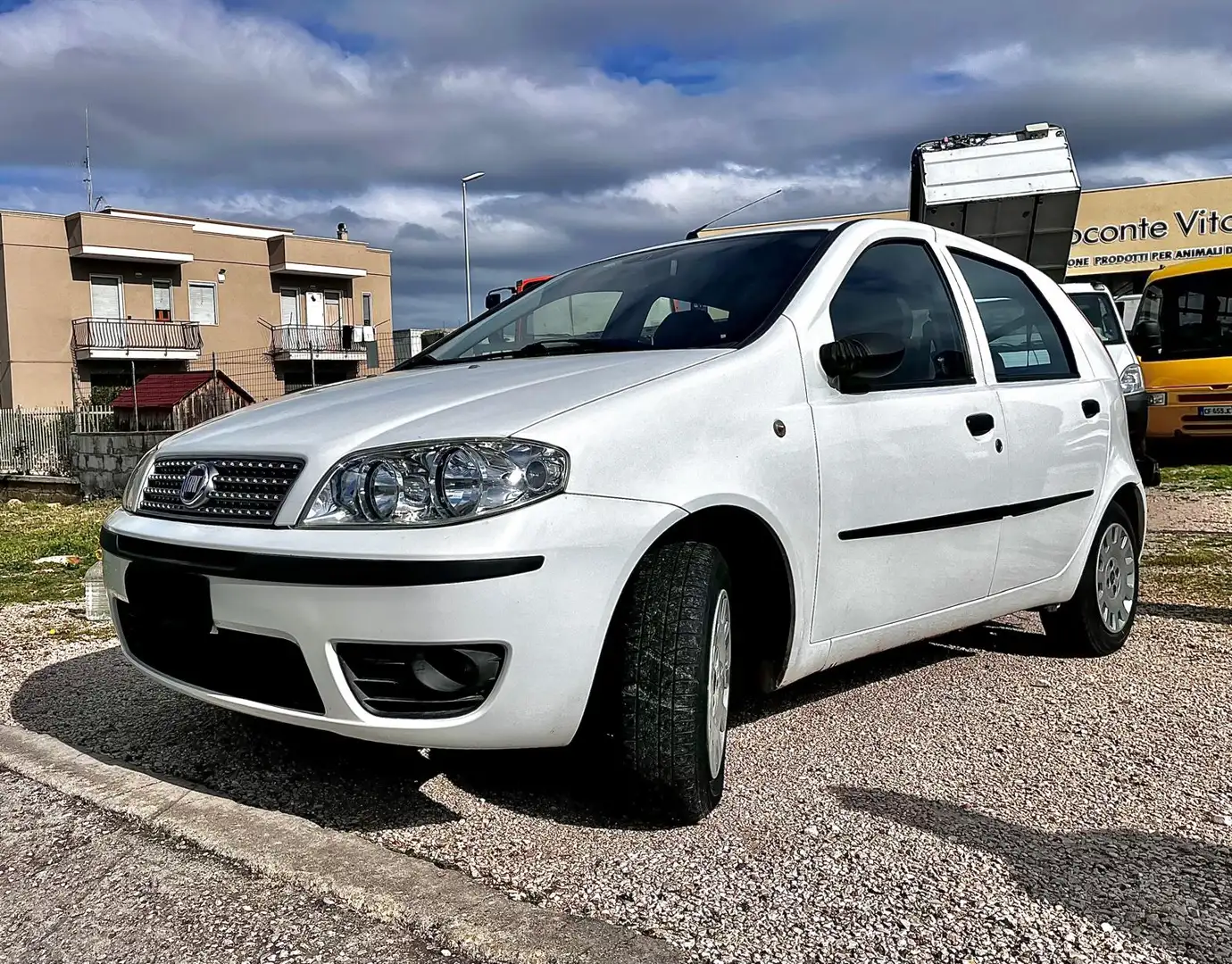 Fiat Punto Punto 5p 1.2 natural power Classic Weiß - 1